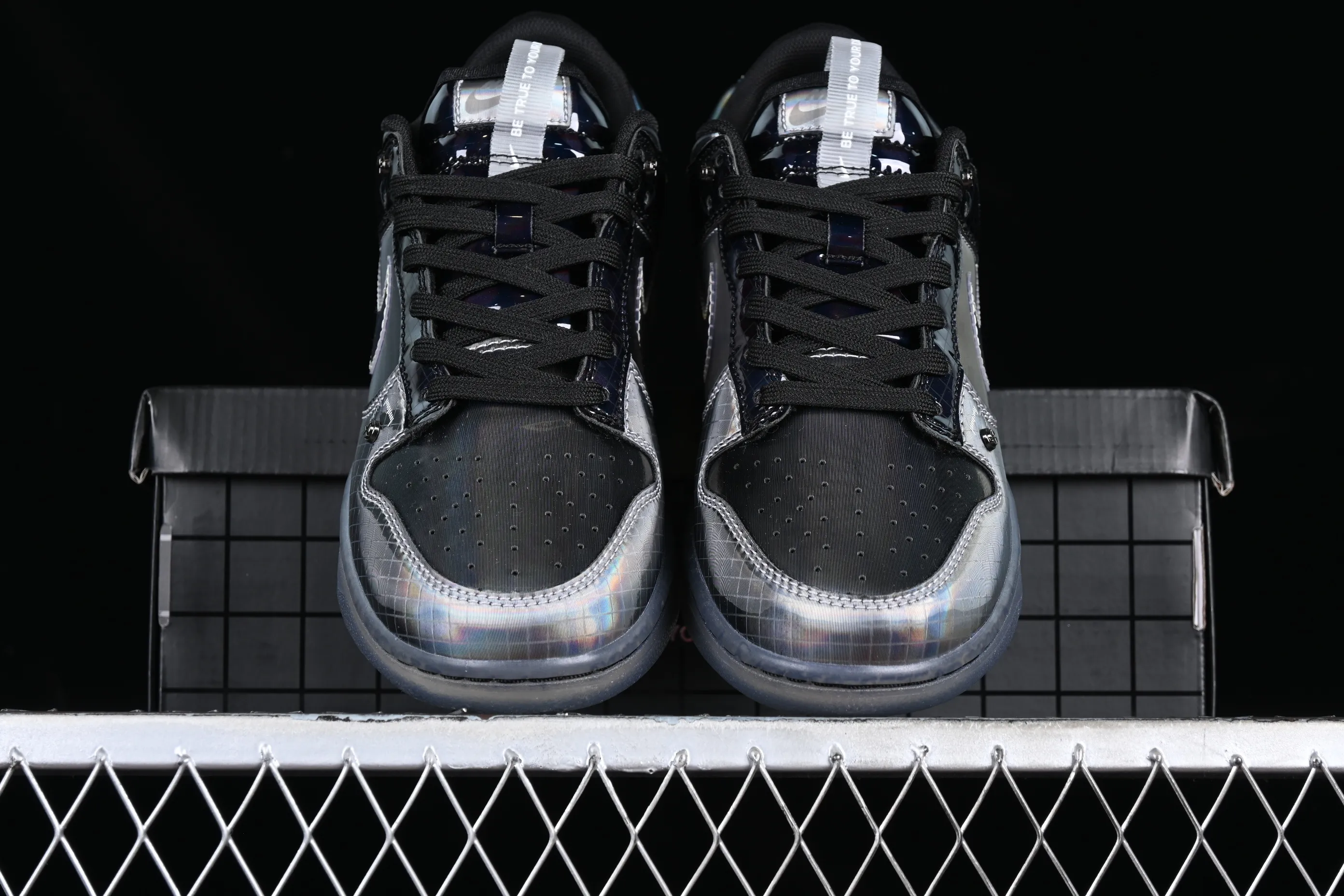 All categories Nk SB Dunk series Nk SB Dunk Low low-top sneakers Nk Dunk Low "Hyperflat" black, gray, and yellow laser gradient SB low-top casual sneakers FV3617-001